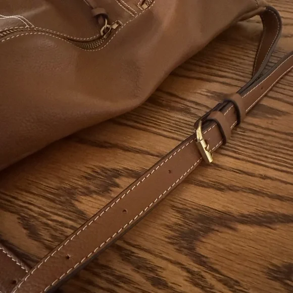 Lucky Brand Brown “Feyy” convertible crossbody/fanny pack leather bag NWT - Picture 8 of 8